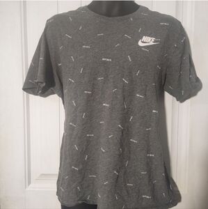 Men's large Nike tee